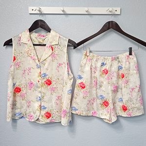 Vintage pajama set, size small, floral, private luxuries